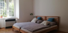 Apartment Black Field
